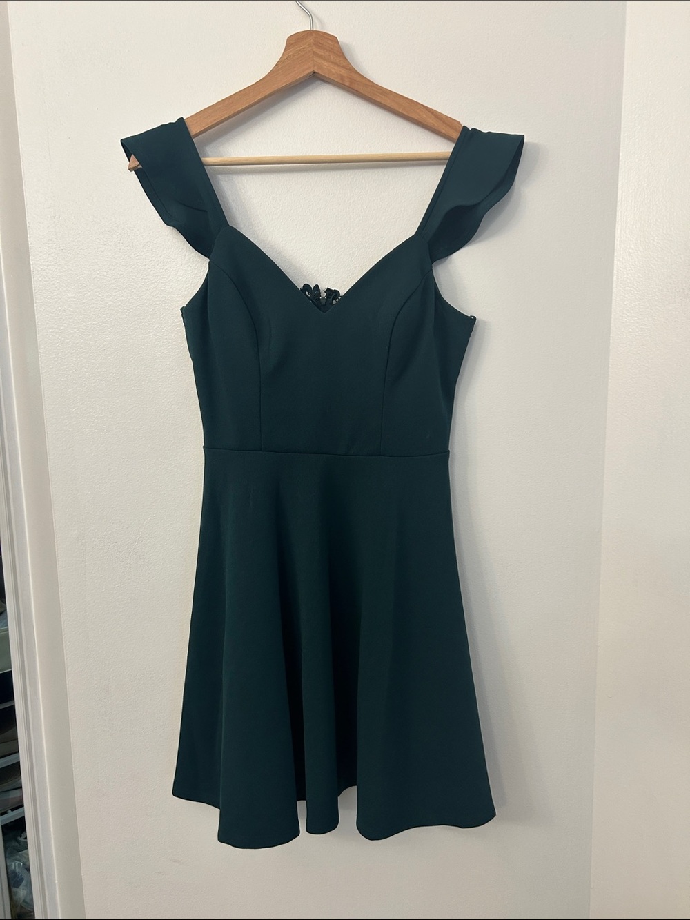 Sleeveless Dark Green Mini Dress with Ruffle Straps